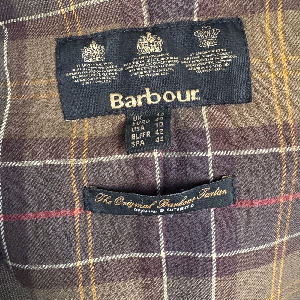 Barbour “Vintage Beadnell” Waxed Cotton Jacket - Picture 13 of 13